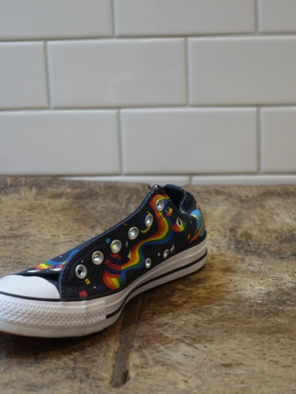 Converse Special Find . Unique And Part Of The Pride Collection - Picture 4 of 9